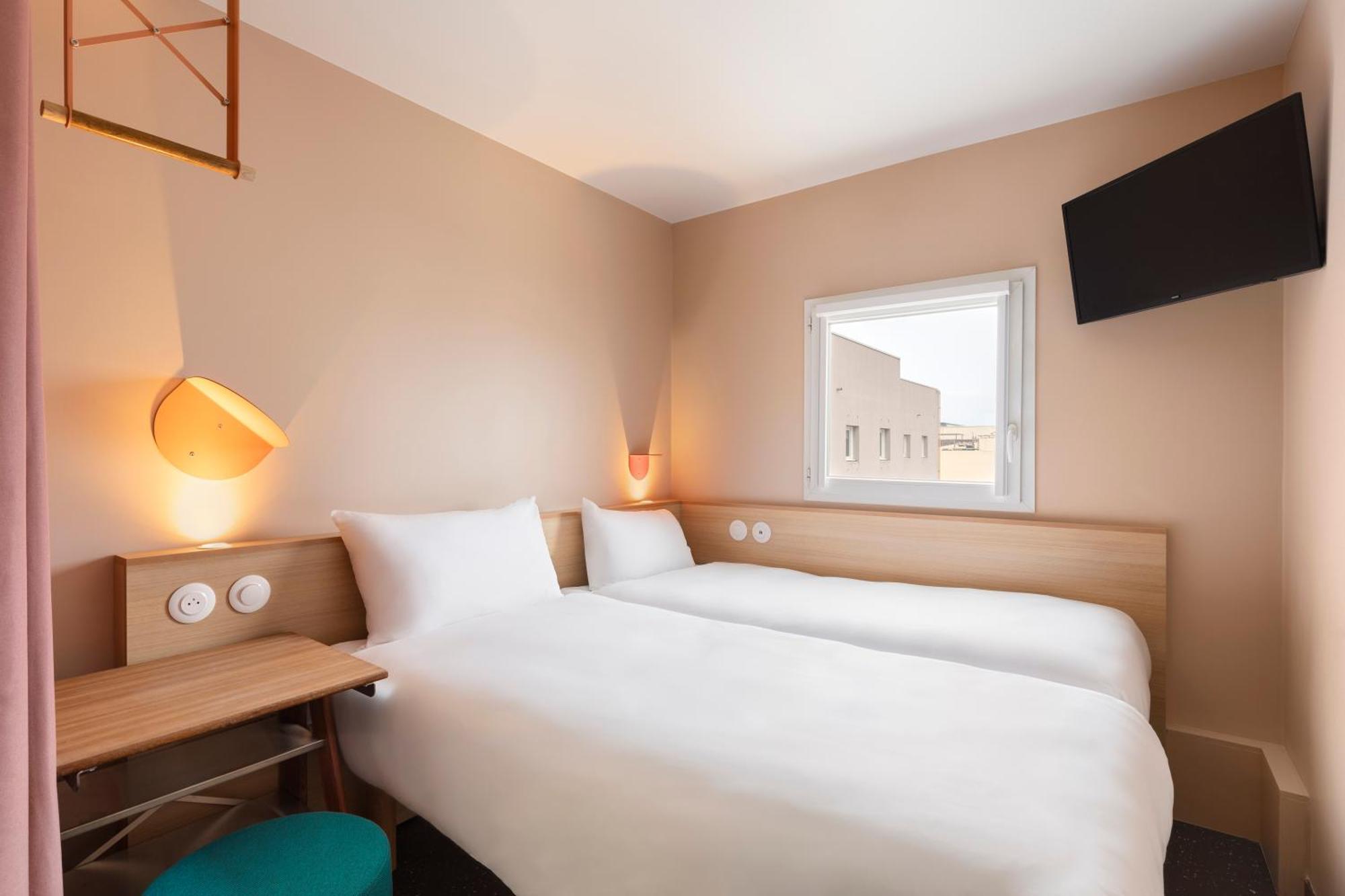 Greet Hotel Nice Aeroport Promenade Des Anglais Bagian luar foto