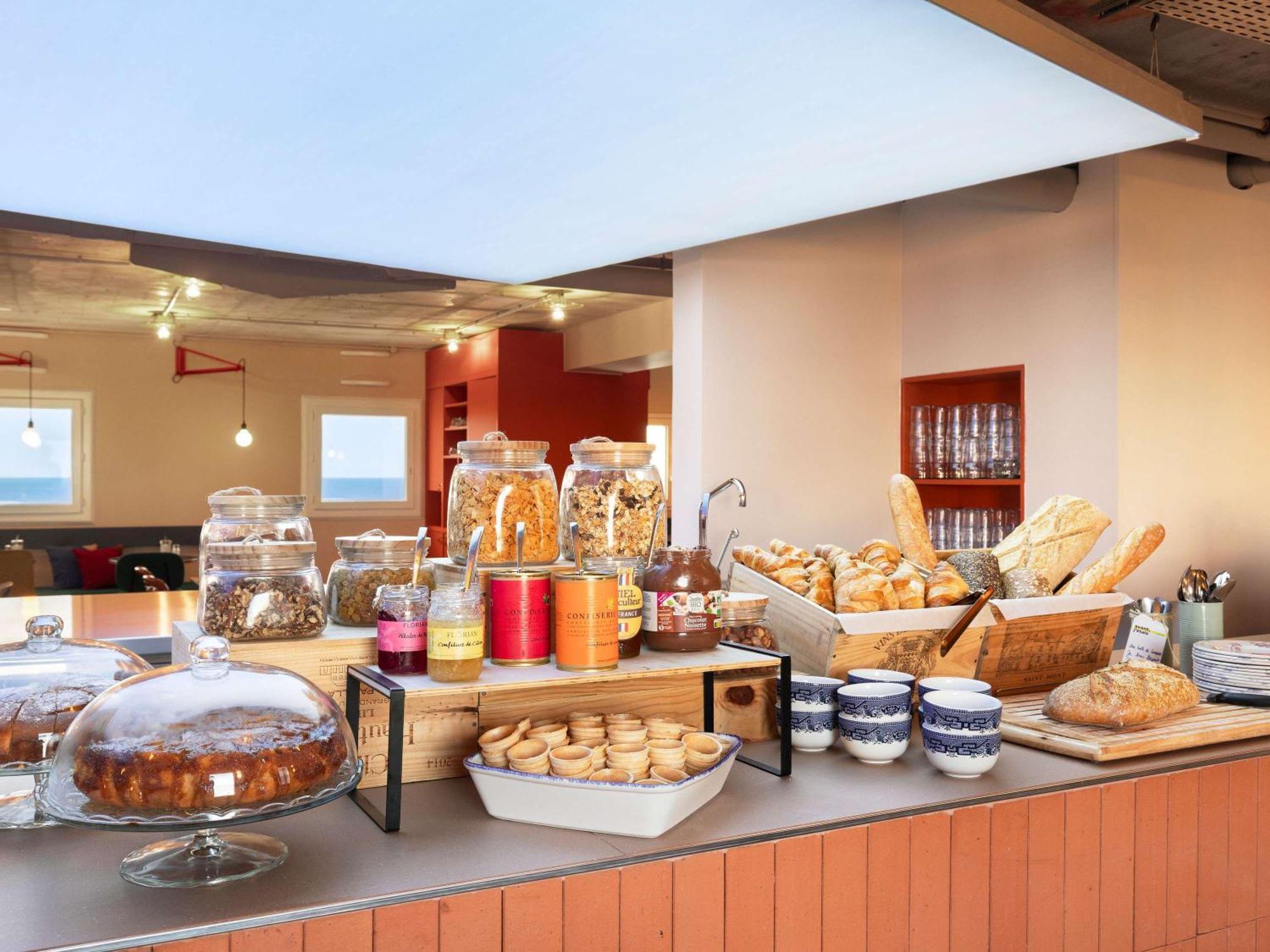 Greet Hotel Nice Aeroport Promenade Des Anglais Bagian luar foto